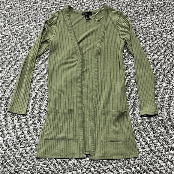 Streetwear Society | Long Olive Green Cardigan - Picture 1 of 9